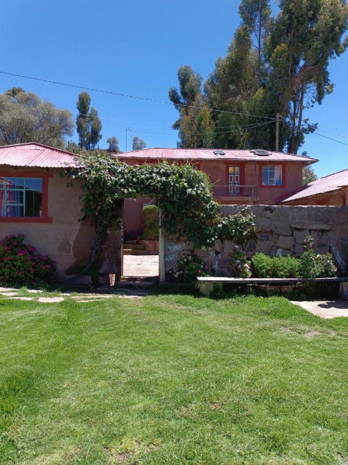 Taquile Familia Celso image 13