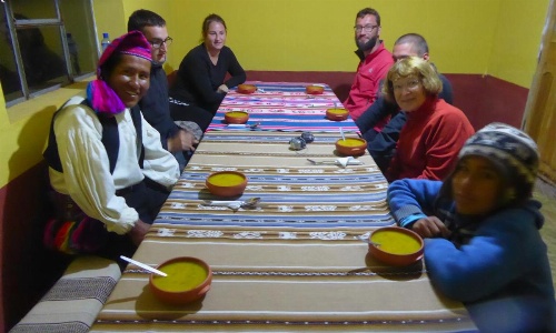 Taquile Familia Celso image 27