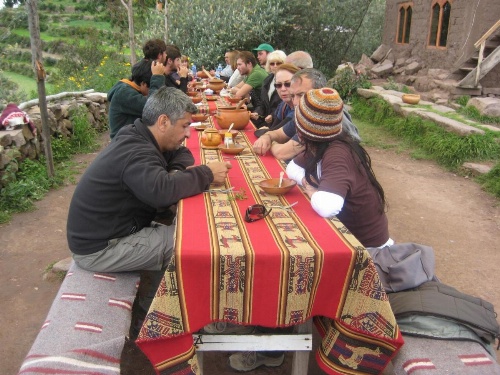 Taquile Familia Celso image 47