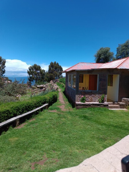 Taquile Familia Celso image 8