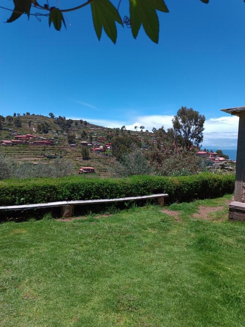 Taquile Familia Celso image 9